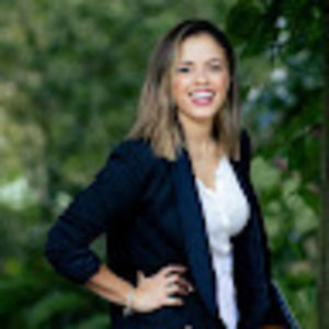 Meet your Posher, Mariela